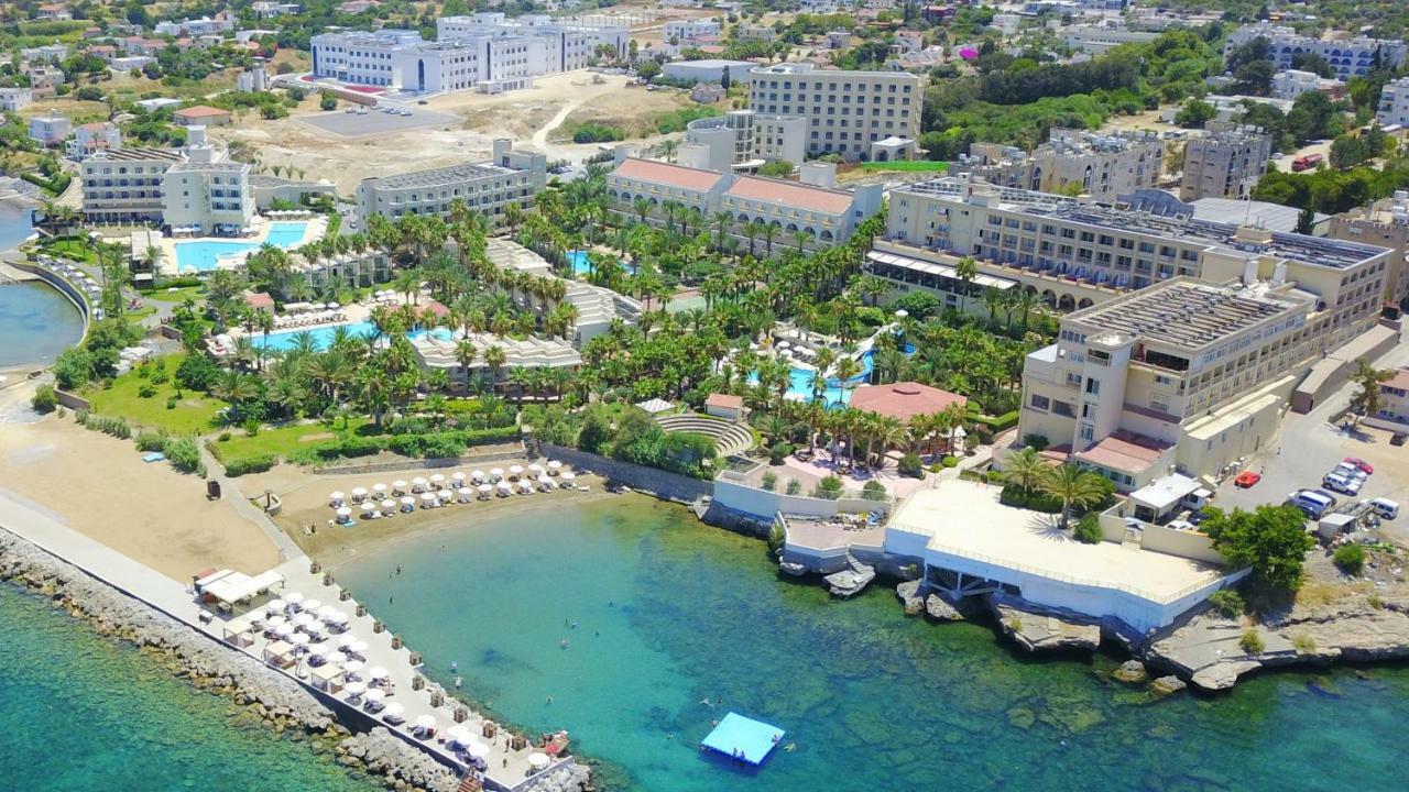 Oscar Beachfront Resort & Spa & Casino Kyrenia  Exterior photo