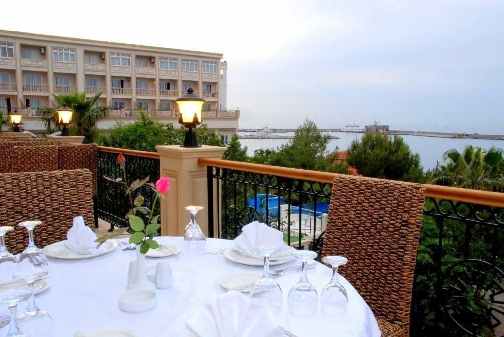 Oscar Beachfront Resort & Spa & Casino Kyrenia  Exterior photo