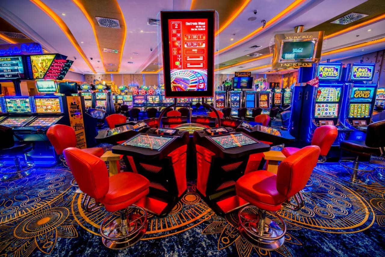 Oscar Beachfront Resort & Spa & Casino Kyrenia  Exterior photo
