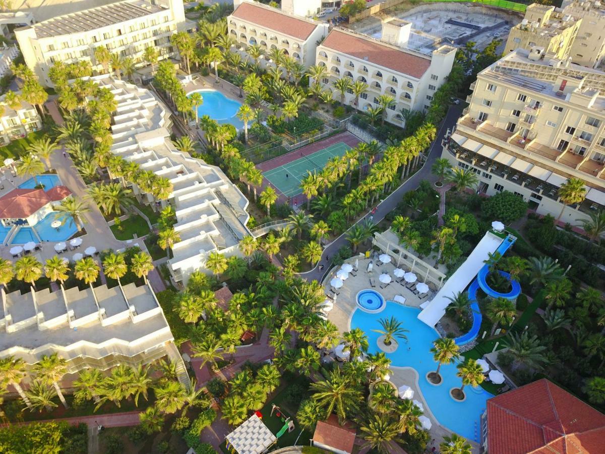 Oscar Beachfront Resort & Spa & Casino Kyrenia  Exterior photo