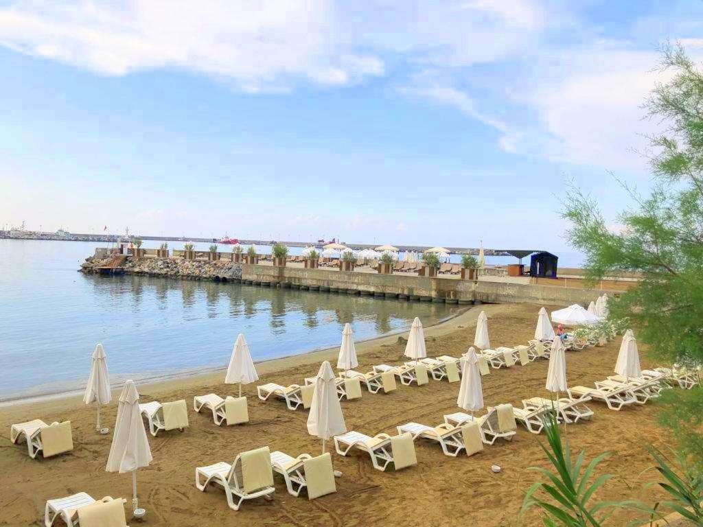 Oscar Beachfront Resort & Spa & Casino Kyrenia  Exterior photo
