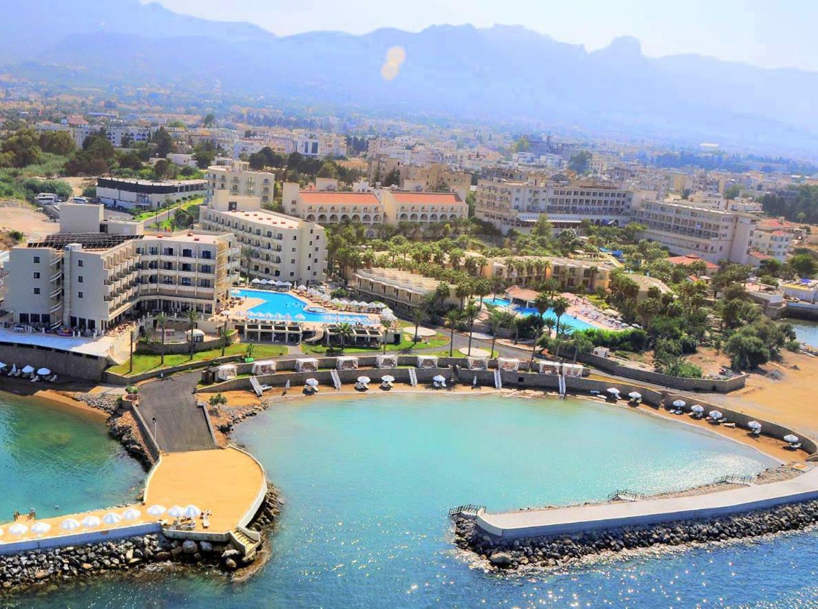 Oscar Beachfront Resort & Spa & Casino Kyrenia  Exterior photo